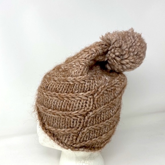 LORENZO KNIT‎ POMPOM HAT - Picture 4 of 6